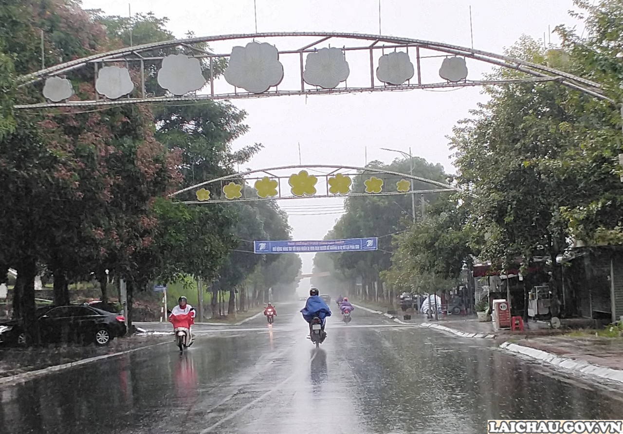 Lai Châu: Cảnh báo dông, tố, lốc, sét, mưa đá và mưa lớn cục bộ trên phạm vi toàn tỉnh
