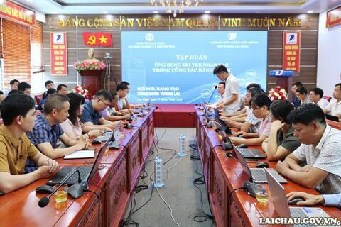 Lai Châu: 65 cán bộ, công chức, viên chức Sở Nông nghiệp và Môi trường được tập huấn ứng dụng trí tuệ nhân tạo GEN Al