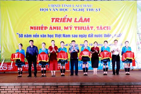 Triển lãm nhiếp ảnh, mỹ thuật, sách với chủ đề “50 năm nền văn học Việt Nam sau ngày đất nước thống nhất”