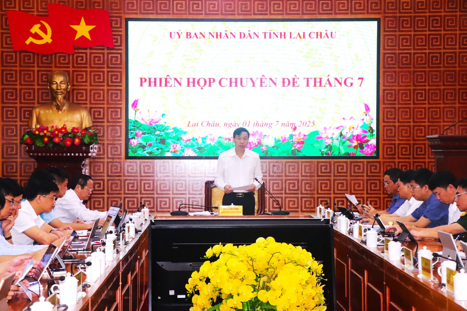 Thống nhất các tờ trình và dự thảo Nghị quyết điều chỉnh nhiều nội dung tại các Nghị quyết của HĐND tỉnh sau khi tổ chức lại đơn vị hành chính theo mô hình 2 cấp