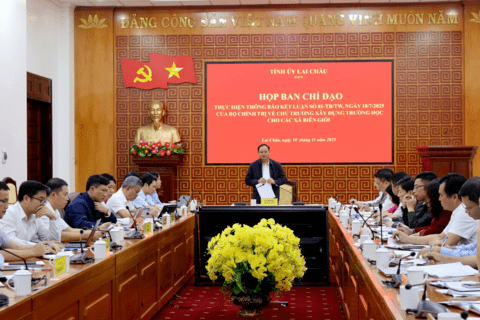 Quyết tâm tập trung trí tuệ, tâm huyết, trách nhiệm để hoàn thành nhiệm vụ của Đảng và Nhà nước giao đảm bảo xây dựng trường học cho các xã biên giới kịp tiến độ