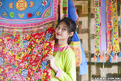 Vẻ đẹp phụ nữ vùng cao Lai Châu