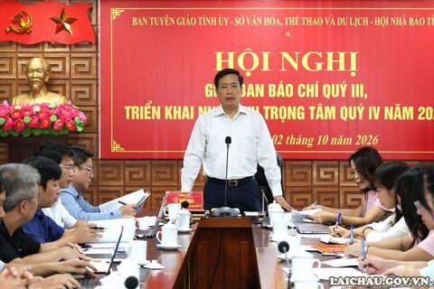 Báo chí phải bám sát thực tiễn hơn, thông tin nhanh hơn, phân tích sâu hơn, đổi mới mạnh mẽ hơn