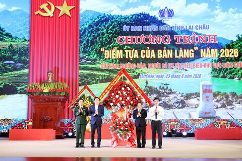 Lai Châu tổ chức Chương trình “Điểm tựa của bản làng” năm 2026: Tôn vinh, tri ân 130 trưởng bản, người có uy tín tiêu biểu