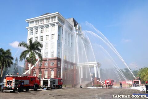 Lai Châu tổ chức thành công cuộc diễn tập phương án chữa cháy và cứu nạn, cứu hộ năm 2026