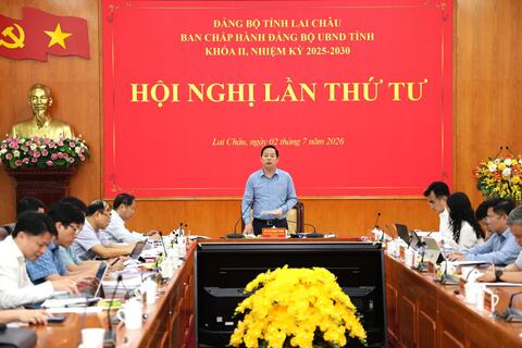 Hội nghị lần thứ tư Ban Chấp hành Đảng bộ UBND tỉnh Lai Châu khóa II