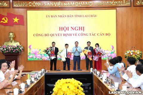 Lai Châu: Điều động, tiếp nhận bổ nhiệm 2 Giám đốc và 2 Phó Giám đốc các sở, ngành tỉnh
