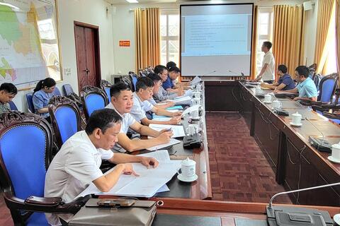 Họp Hội đồng thẩm định Đề án thăm dò khoáng sản mỏ đá Suối Thầu, xã Sùng Phài, thành phố Lai Châu