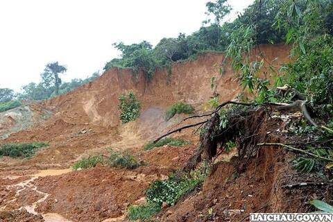 Cảnh báo lũ quét, sạt lở đất, sụt đất do mưa lũ hoặc dòng chảy tại huyện Sìn Hồ, Tân Uyên, Than Uyên