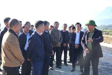 Bí thư Tỉnh ủy Lê Minh Ngân kiểm tra tình hình phát triển kinh tế - xã hội và triển khai các dự án trên địa bàn xã Bình Lư