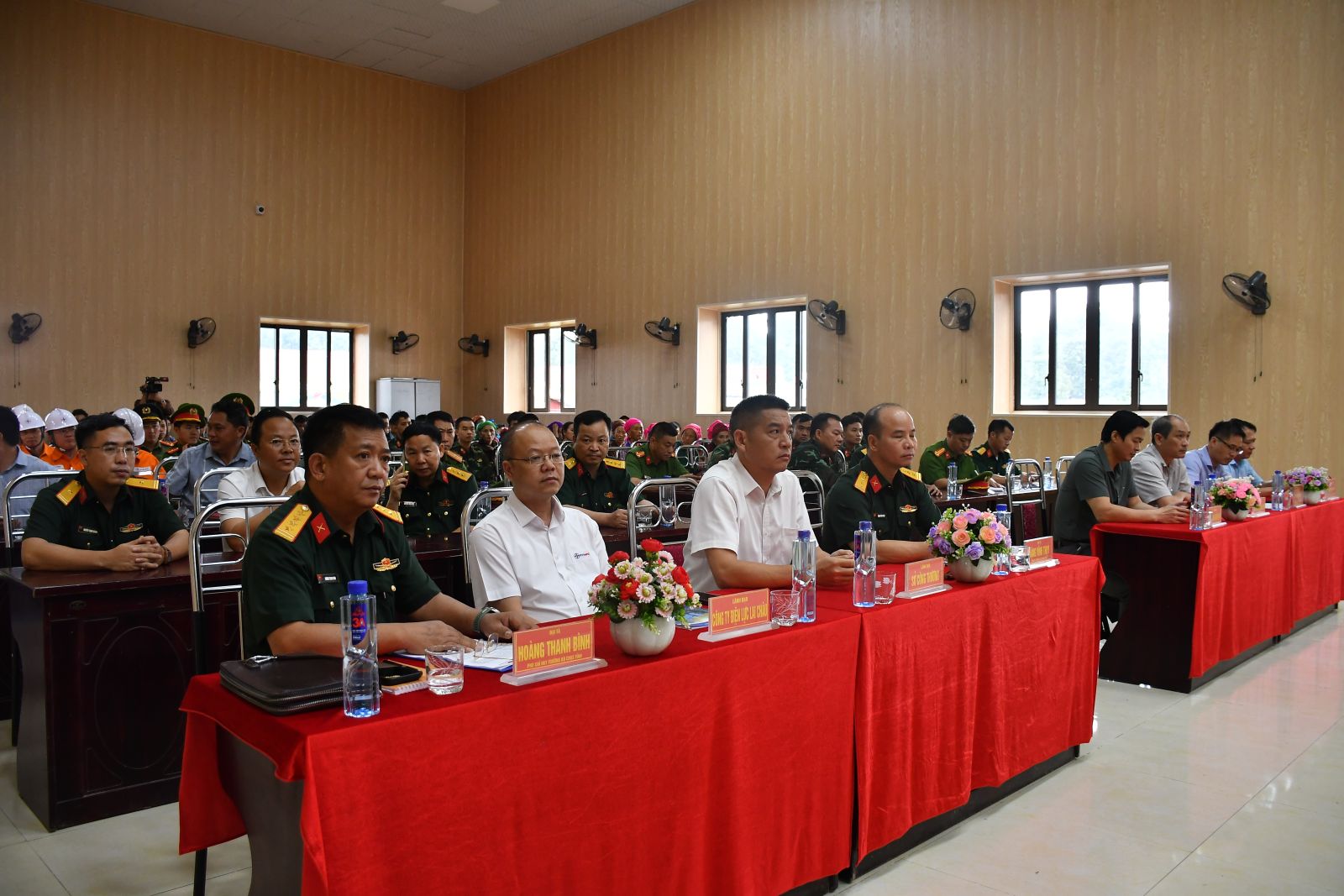 Bộ CHQS tỉnh Lai Châu tổ chức Lễ xuất quân lắp đặt hệ thống điện mặt trời cho hộ nghèo tại xã Tủa Sín Chải