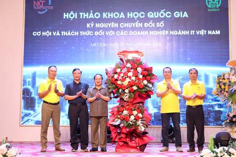 Hội thảo khoa học quốc gia: Kỷ nguyên chuyển đổi số cơ hội và thách thức đối với các doanh nghiệp ngành IT Việt Nam