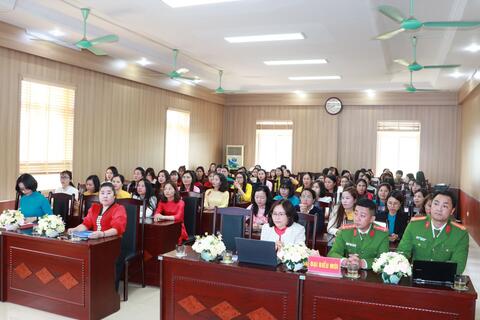 Liên đoàn Lao động tỉnh: Tọa đàm kỷ niệm 116 năm ngày Quốc Tế phụ nữ (08/3/1910 - 08/3/2026) nói chuyện chuyên đề  “Phòng chống lừa đảo online đối với phụ nữ trong thời kỳ chuyển đổi số”