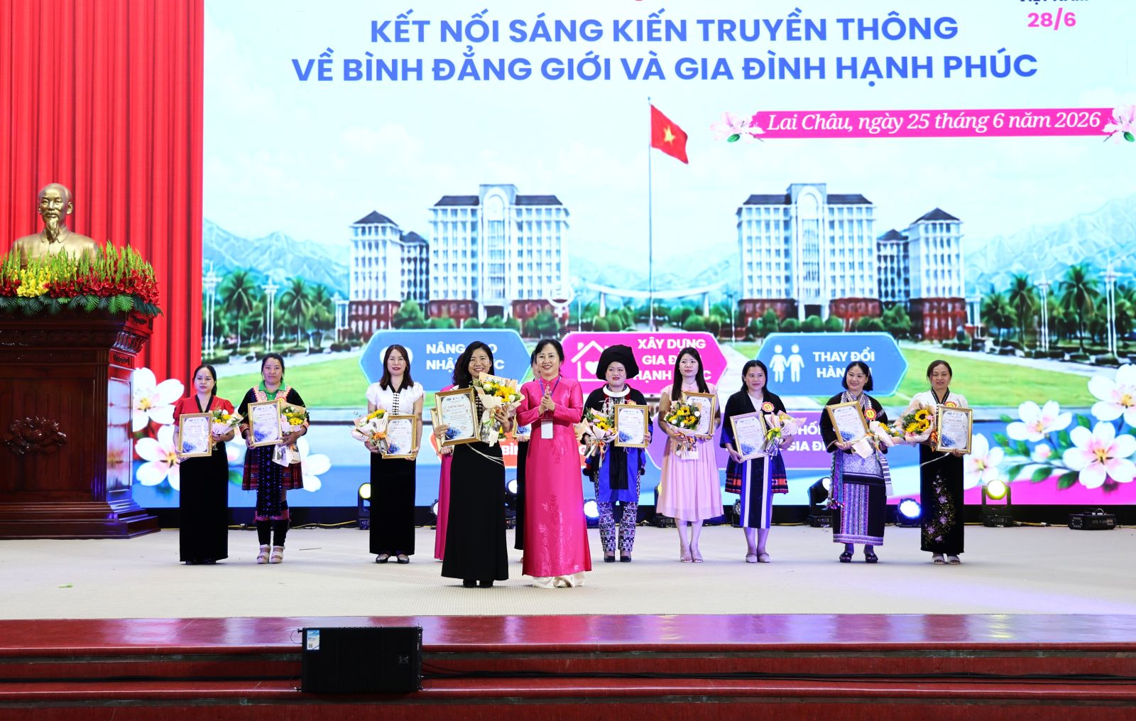 Trên 100 cán bộ, hội viên phụ nữ tham gia Hội thi “Kết nối sáng kiến truyền thông về bình đẳng giới và gia đình hạnh phúc”
