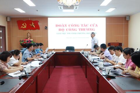 Đoàn công tác của Bộ Công Thương làm việc với UBND phường Đoàn Kết, Tân Phong