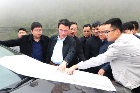 Bám sát Nghị quyết Đại hội Đảng bộ tỉnh lần thứ XV và kế hoạch phát triển kinh tế - xã hội 5 năm của tỉnh để xây dựng quy hoạch chung các xã