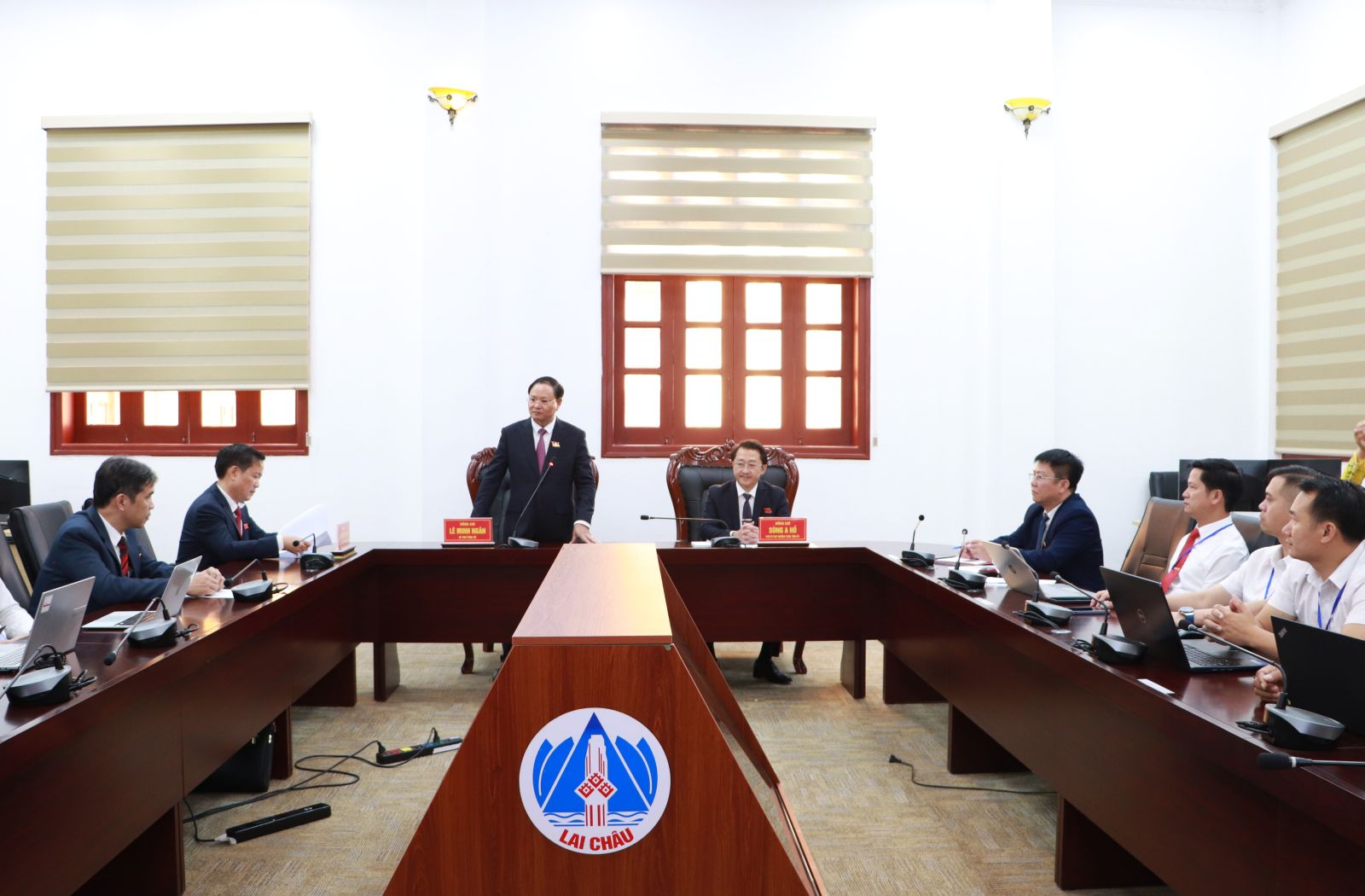 Tân Bí thư Tỉnh ủy Lê Minh Ngân Họp báo ngay sau bế mạc Đại hội Đại biểu Đảng bộ tỉnh lần thứ XV