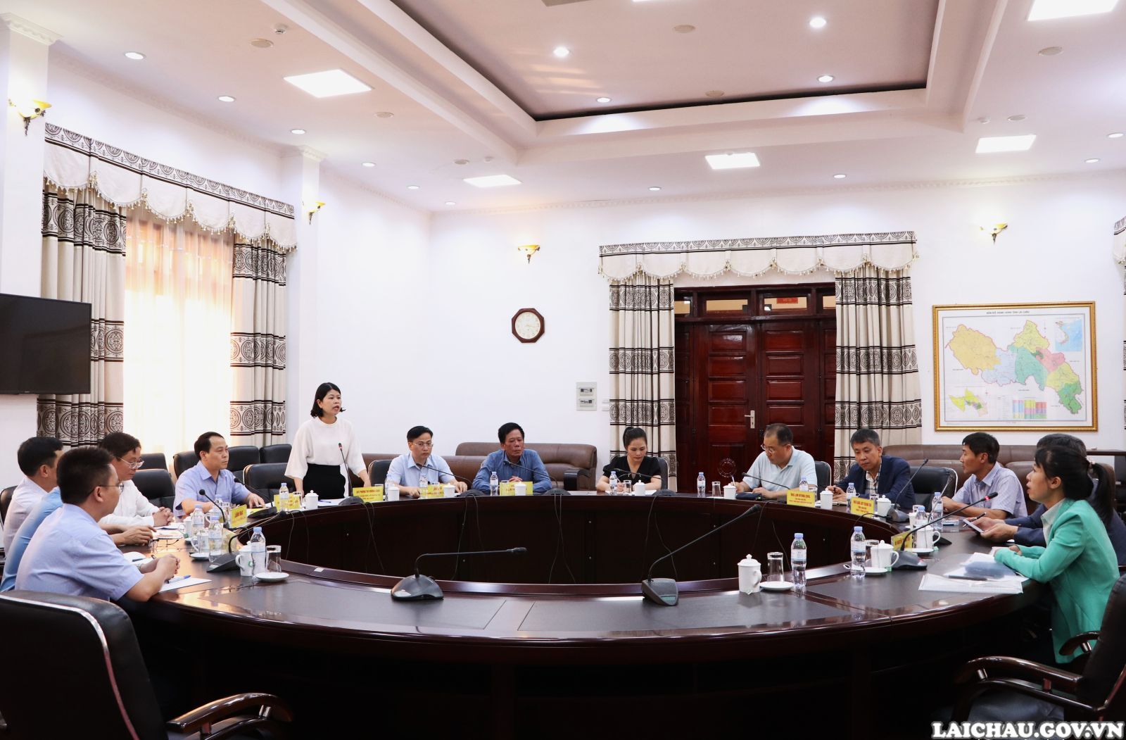 Đoàn công tác của Công ty TNHH Star Group Industries Vina làm việc tại tỉnh Lai Châu