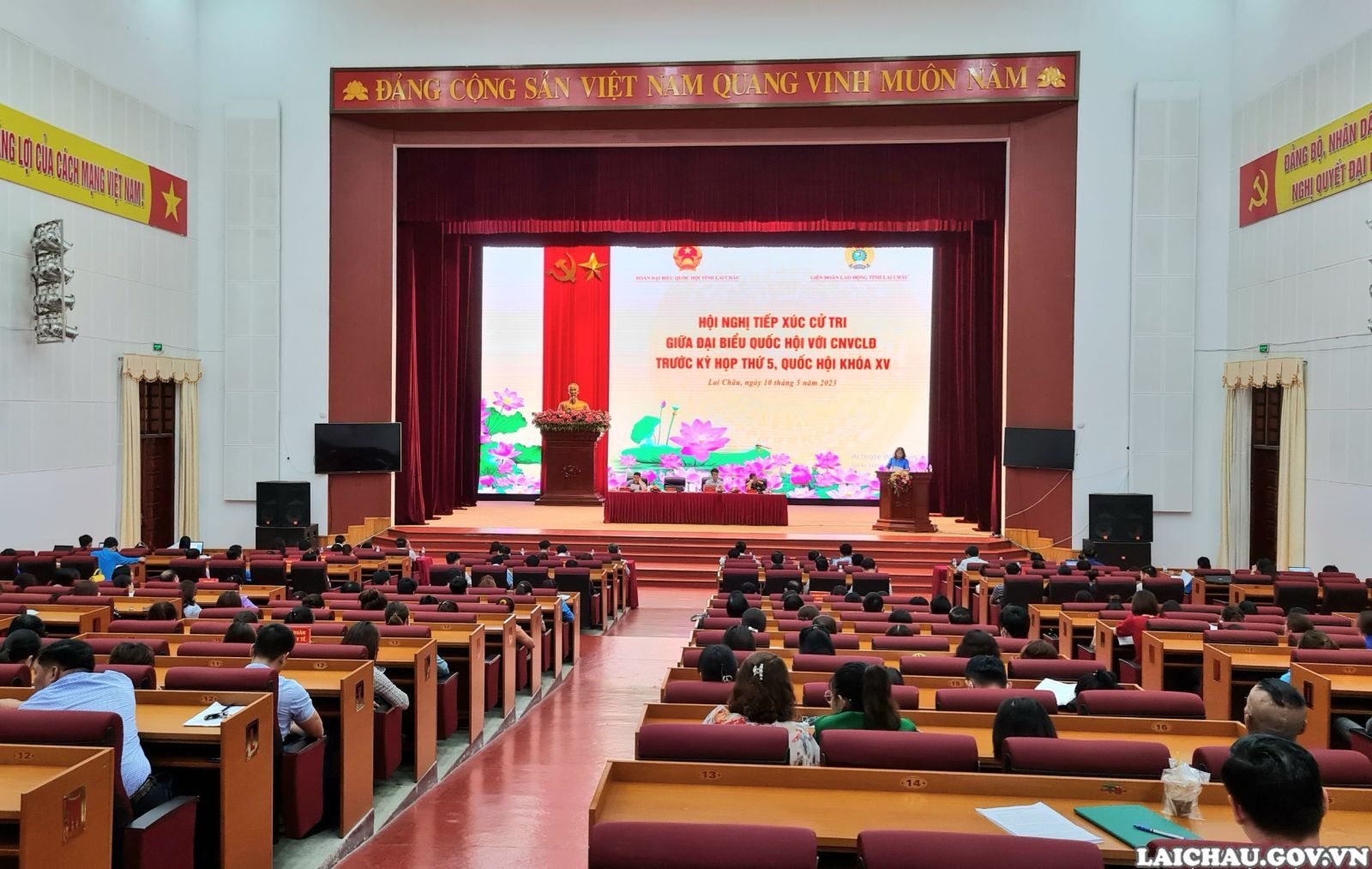 Đoàn Đại biểu Quốc hội tỉnh Lai Châu tiếp xúc cử tri với công nhân, viên chức, người lao động