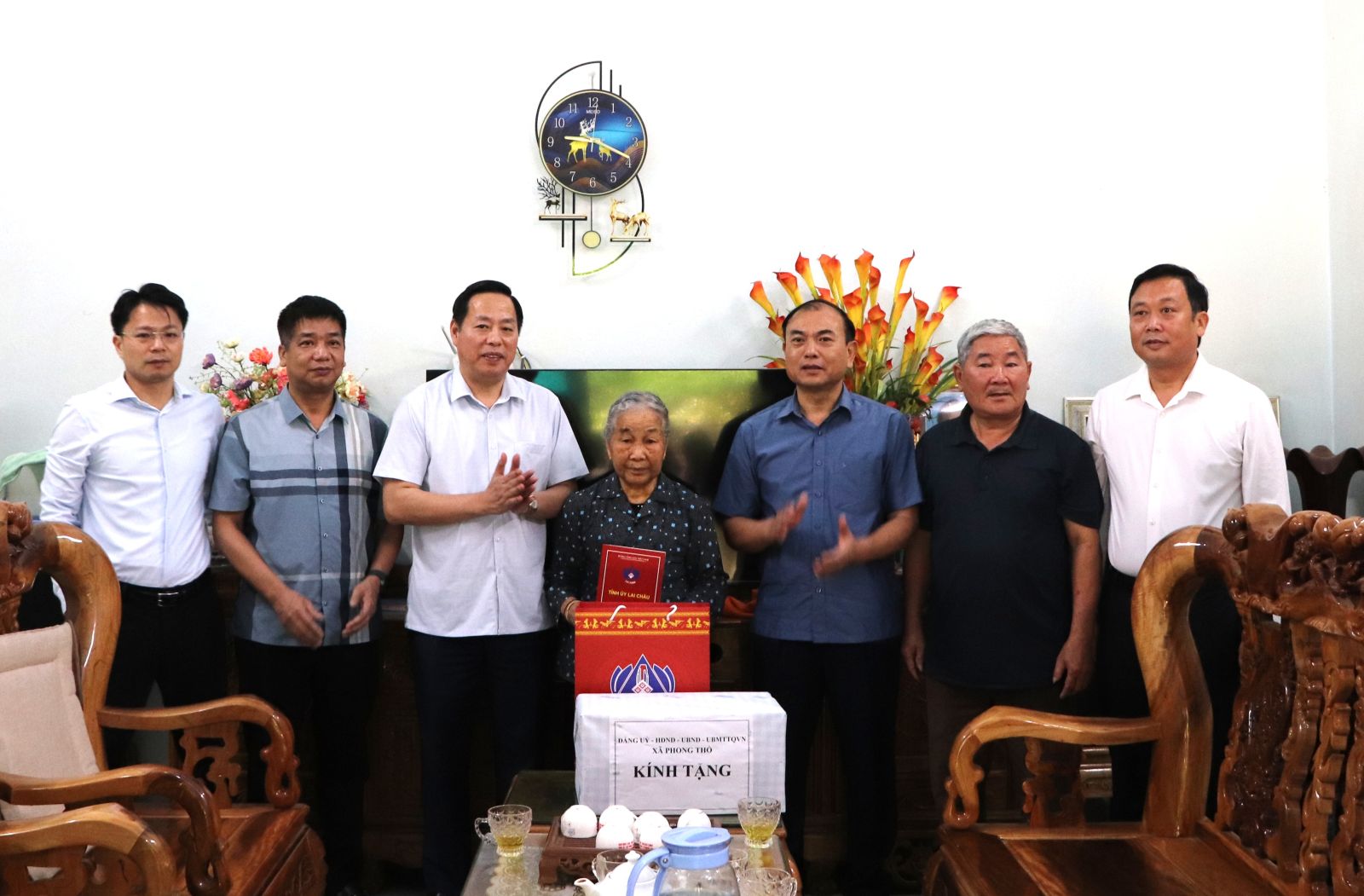 Chủ tịch UBND tỉnh Hà Quang Trung thăm, tặng quà gia đình vợ liệt sĩ, hộ nghèo, neo đơn có hoàn cảnh khó khăn và kiểm tra tại Cửa khẩu Ma Lù Thàng