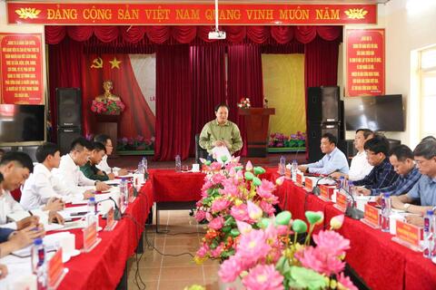 Đoàn công tác của Ban Thường vụ Tỉnh ủy làm việc tại xã Sì Lở Lầu