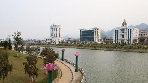 Thành phố trẻ bên lòng hồ....