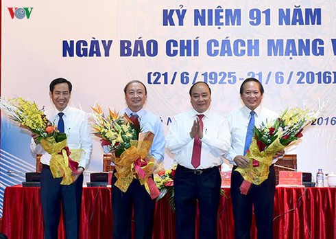 thu tuong: bao chi phai la kenh phan bien cho hoat dong cua chinh phu hinh 2