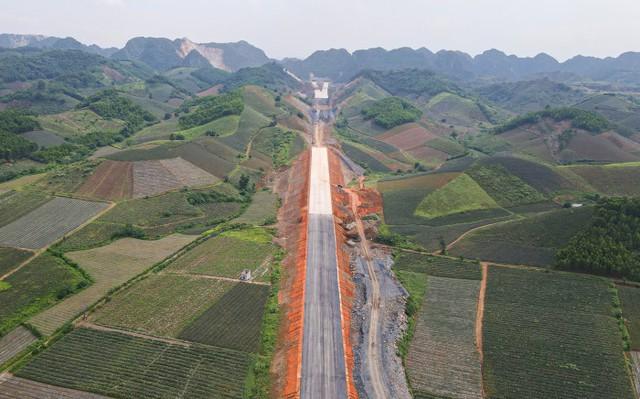 Bộ trưởng GTVT: Hướng dẫn cụ thể, phối hợp chặt chẽ với địa phương được giao dự án giao thông trọng điểm - Ảnh 1. Bộ trưởng GTVT: Hướng dẫn cụ thể, phối hợp chặt chẽ với địa phương được giao dự án giao thông trọng điểm - Ảnh 1.