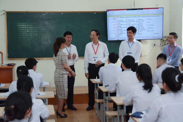 Hơn 1 triệu thí sinh dự thi tốt nghiệp THPT năm 2023: Thực hiện '4 đúng, 3 không' để khi thi diễn ra nghiêm túc, an toàn - Ảnh 1. Hơn 1 triệu thí sinh dự thi tốt nghiệp THPT năm 2023: Thực hiện '4 đúng, 3 không' để khi thi diễn ra nghiêm túc, an toàn - Ảnh 1.