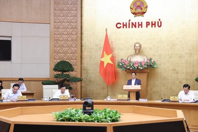 Thủ tướng: Tập trung củng cố, phát huy lĩnh vực nông nghiệp, dịch vụ và vực dậy lĩnh vực công nghiệp - Ảnh 9. Thủ tướng: Tập trung củng cố, phát huy lĩnh vực nông nghiệp, dịch vụ và vực dậy lĩnh vực công nghiệp - Ảnh 9.