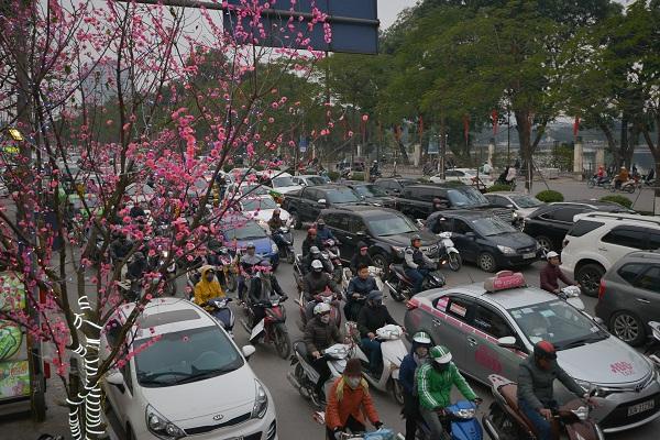 Công điện của Thủ tướng Chính phủ về bảo đảm trật tự, an toàn giao thông dịp Tết và Lễ hội xuân 2024- Ảnh 1.