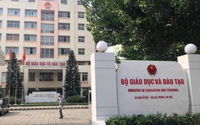 Thi tốt nghiệp THPT 2024: Nếu trượt tốt nghiệp thì thi lại như thế nào?- Ảnh 1.