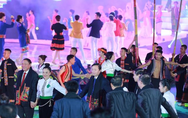 Điện Biên phải trở thành điểm đến của lịch sử, thiên nhiên, bản sắc văn hóa hàng đầu- Ảnh 4.
