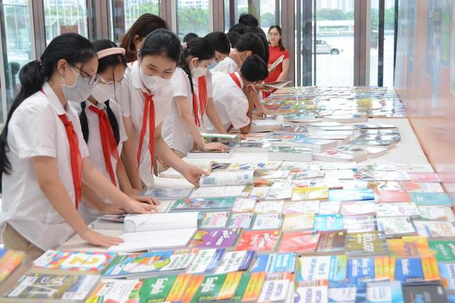 Tạo sự chuyển biến tích cực trong đổi mới chương trình, sách giáo khoa giáo dục phổ thông- Ảnh 1. Tạo sự chuyển biến tích cực trong đổi mới chương trình, sách giáo khoa giáo dục phổ thông- Ảnh 1.