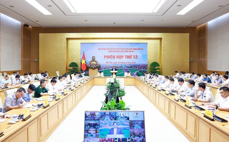 Thủ tướng Phạm Minh Chính: 500 ngày thi đua để hoàn thành 3.000 km cao tốc trong năm 2025- Ảnh 6. Thủ tướng Phạm Minh Chính: 500 ngày thi đua để hoàn thành 3.000 km cao tốc trong năm 2025- Ảnh 6.