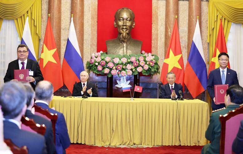 Việt Nam và Liên bang Nga ký kết 11 văn kiện hợp tác- Ảnh 2. Việt Nam và Liên bang Nga ký kết 11 văn kiện hợp tác- Ảnh 2.