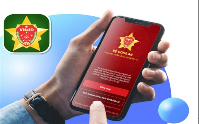 Từ 1/8, người dân có thể đăng ký xe trên ứng dụng VNeID- Ảnh 1. Từ 1/8, người dân có thể đăng ký xe trên ứng dụng VNeID- Ảnh 1.