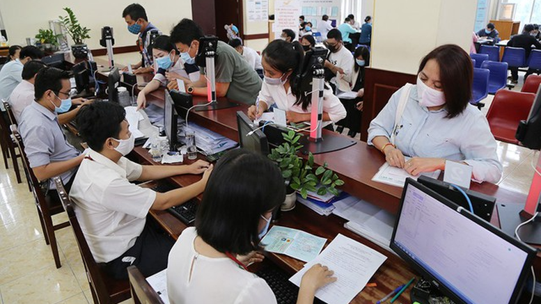Sửa đối tượng cán bộ lãnh đạo, quản lý được nghỉ hưu ở tuổi cao hơn- Ảnh 1. Sửa đối tượng cán bộ lãnh đạo, quản lý được nghỉ hưu ở tuổi cao hơn- Ảnh 1.