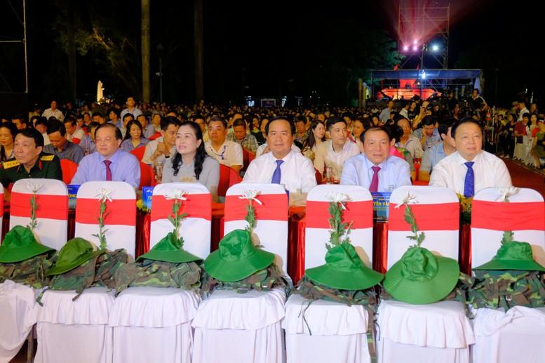 Chương trình nghệ thuật đặc biệt 'Ước nguyện hòa bình: Bản hùng ca bất diệt'- Ảnh 2.