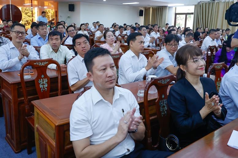 Thủ tướng: Kỳ họp sắp tới của Quốc hội 'quan trọng nhất trong nhiệm kỳ này'- Ảnh 7.