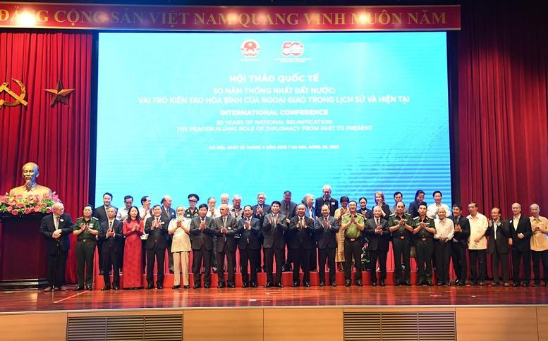 Ngoại giao đóng vai trò kiến tạo xuyên suốt các giai đoạn lịch sử- Ảnh 4. Ngoại giao đóng vai trò kiến tạo xuyên suốt các giai đoạn lịch sử- Ảnh 4.
