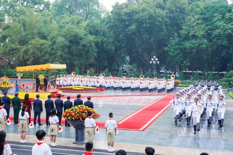 Thủ tướng Phạm Minh Chính chủ trì Lễ đón Thủ tướng Nhật Bản Ishiba Shigeru- Ảnh 1.