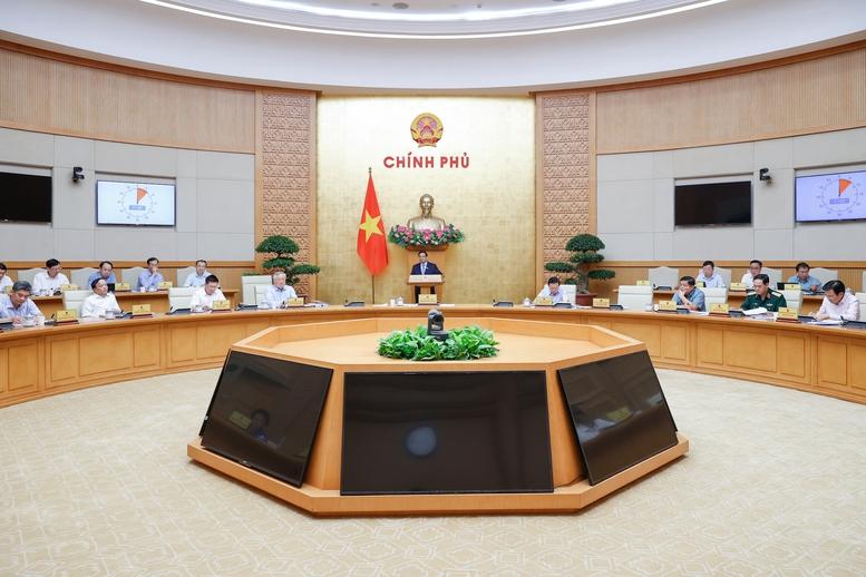 Thủ tướng: Triển khai hiệu quả "bộ tứ chiến lược"; thực hiện bằng được các mục tiêu lớn- Ảnh 1.