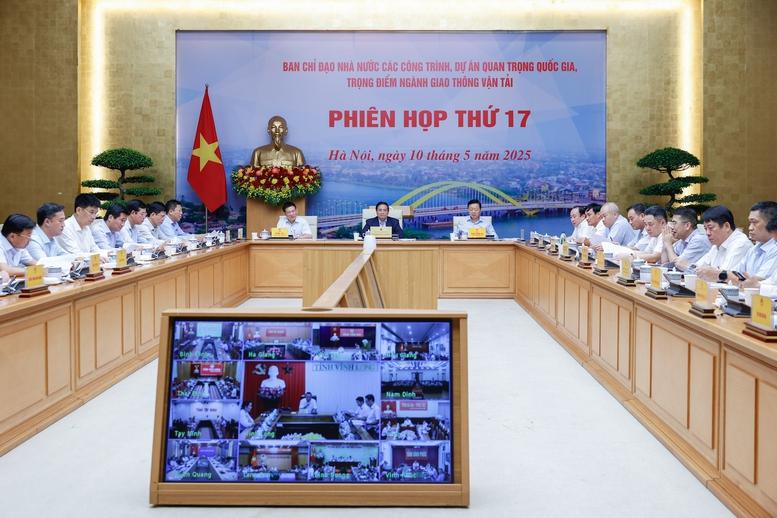 Thủ tướng: Quyết tâm không đổi mục tiêu với các dự án trọng điểm GTVT- Ảnh 5.