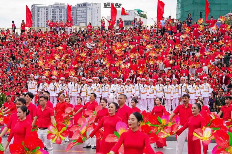 HẢI PHÒNG HẠ QUYẾT TÂM CHIẾN LƯỢC, TIẾN VÀO THỜI KỲ PHÁT TRIỂN 'BÙNG NỔ', VƯƠN TẦM KHU VỰC- Ảnh 1. HẢI PHÒNG HẠ QUYẾT TÂM CHIẾN LƯỢC, TIẾN VÀO THỜI KỲ PHÁT TRIỂN 'BÙNG NỔ', VƯƠN TẦM KHU VỰC- Ảnh 1.