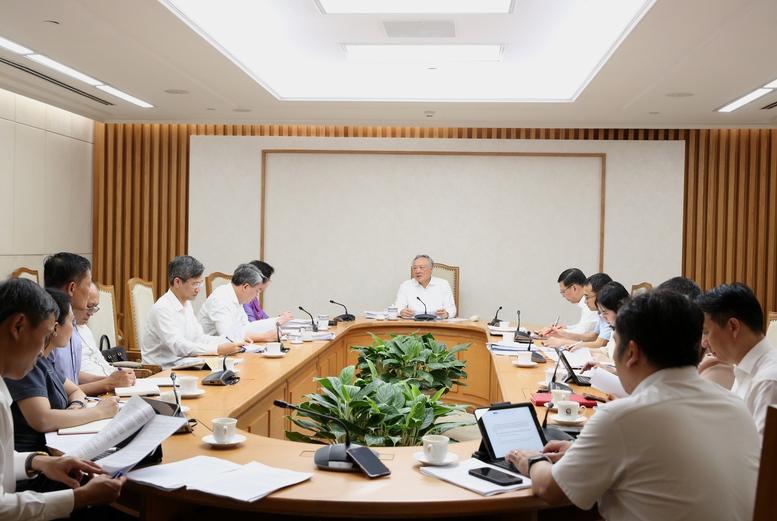 Phó Thủ tướng Thường trực làm việc với Bộ Nội vụ về rà soát, xây dựng Nghị định về phân cấp, phân quyền- Ảnh 2.