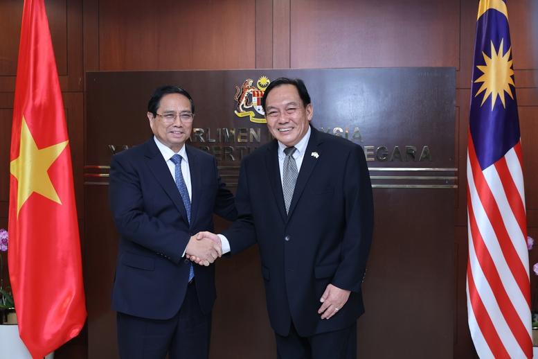 Chủ tịch Thượng viện Malaysia: Việt Nam là Đối tác Chiến lược toàn diện duy nhất ở châu Á- Ảnh 1. Chủ tịch Thượng viện Malaysia: Việt Nam là Đối tác Chiến lược toàn diện duy nhất ở châu Á- Ảnh 1.