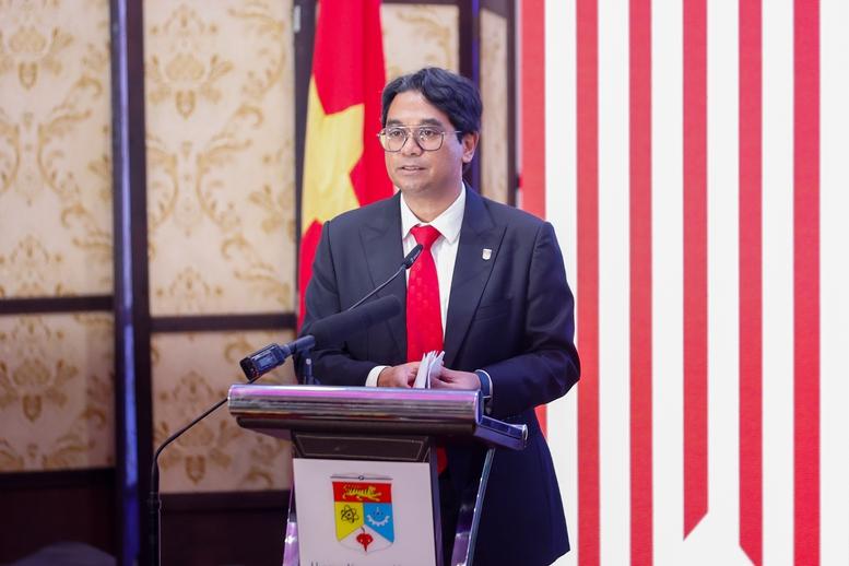 Thủ tướng: Cùng nhau kiến tạo một Đông Nam Á là trung tâm sáng tạo tri thức và công nghệ mới- Ảnh 3. Thủ tướng: Cùng nhau kiến tạo một Đông Nam Á là trung tâm sáng tạo tri thức và công nghệ mới- Ảnh 3.