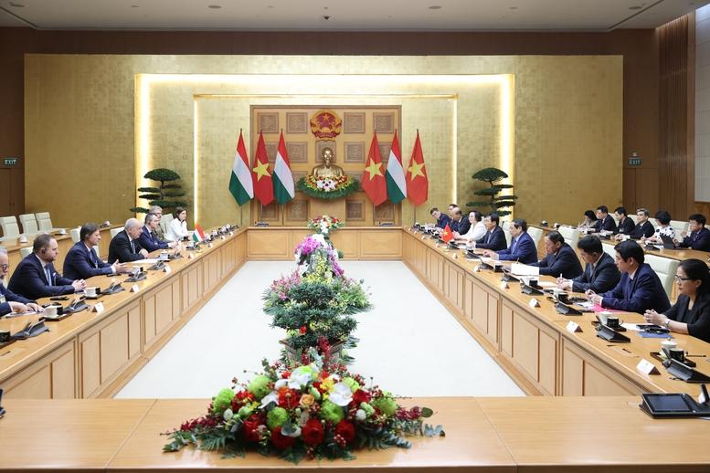 Thủ tướng Phạm Minh Chính hội kiến Tổng thống Hungary- Ảnh 3. Thủ tướng Phạm Minh Chính hội kiến Tổng thống Hungary- Ảnh 3.