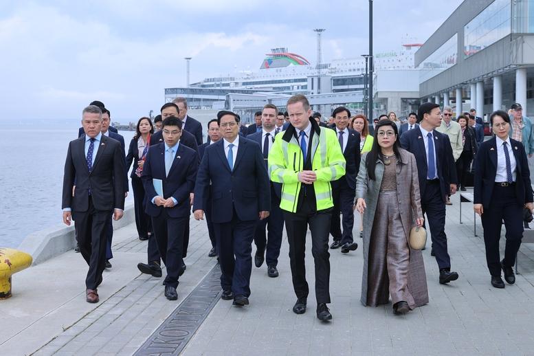 Thủ tướng thăm cảng biển hàng đầu vùng Baltic và tìm hiểu kinh nghiệm phát huy giá trị di sản ở Estonia- Ảnh 3. Thủ tướng thăm cảng biển hàng đầu vùng Baltic và tìm hiểu kinh nghiệm phát huy giá trị di sản ở Estonia- Ảnh 3.